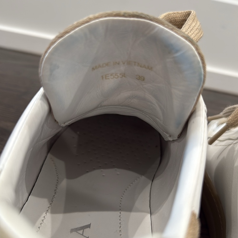 Prada Women’s Calzature Donna Sneaker-Size 39-Authentic-EUC - Picture 9 of 15